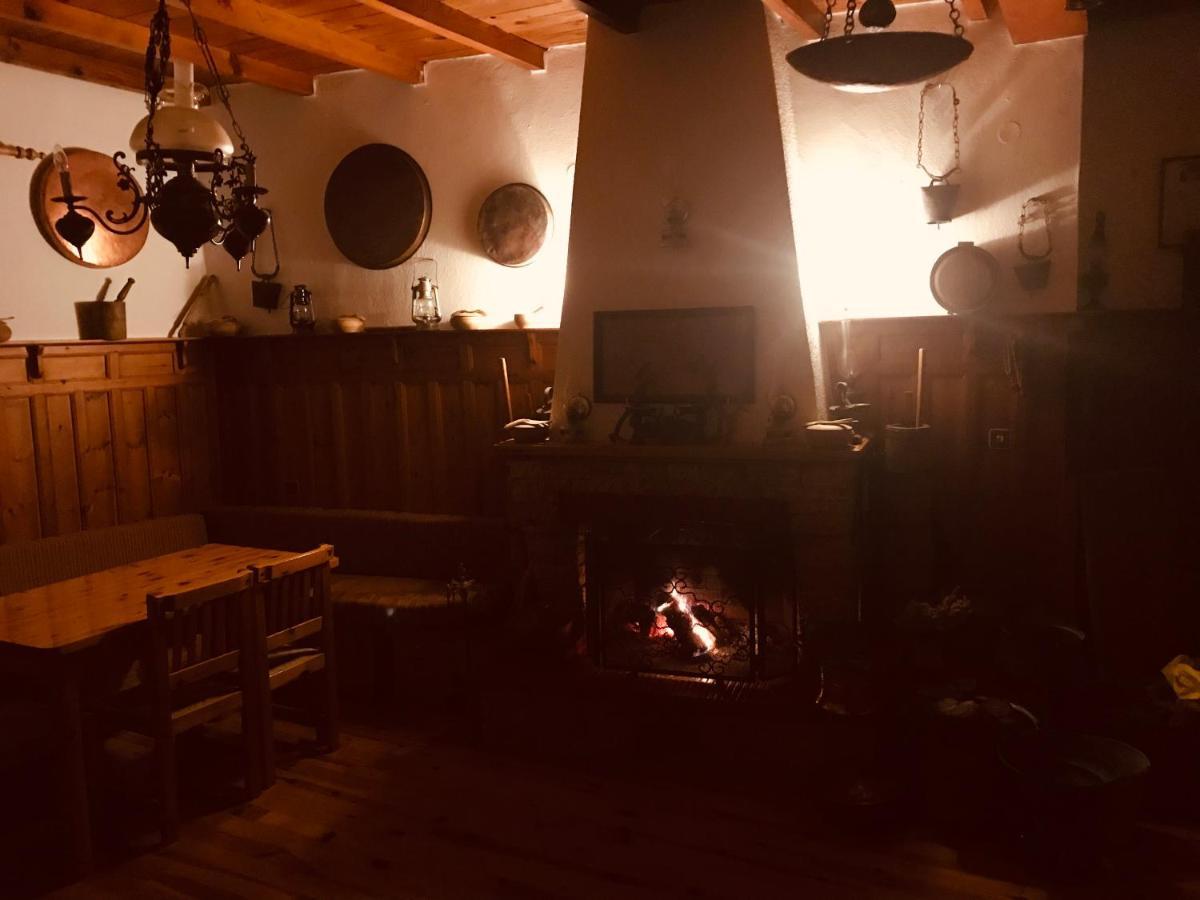 9Mouses Chasiotis Guest House Ampelakia 外观 照片