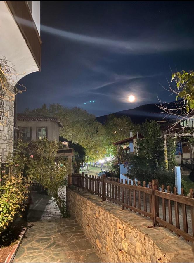 9Mouses Chasiotis Guest House Ampelakia 外观 照片